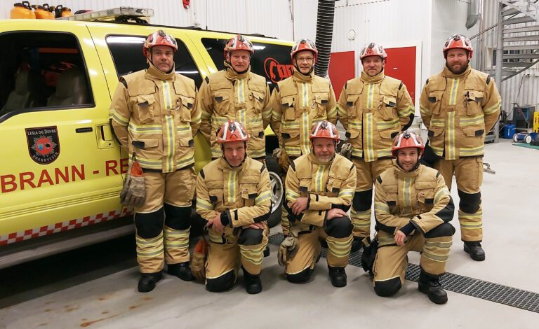 Delivery of the LYNX555 smoke-diver garment